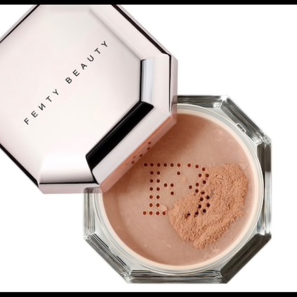 Fenty Setting Powder - Picture 6 of 8